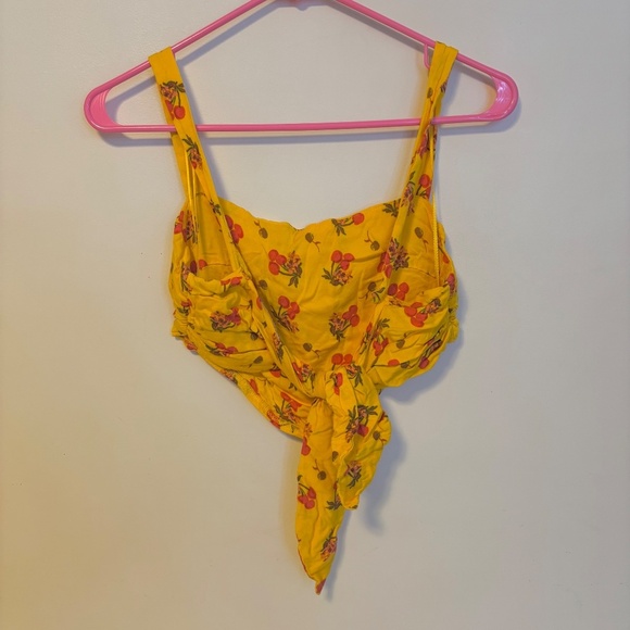 Urban Outfitters UO Jade Scarf Tie Back Crop Cami Tank Yellow Cherry Print M - Picture 5 of 5